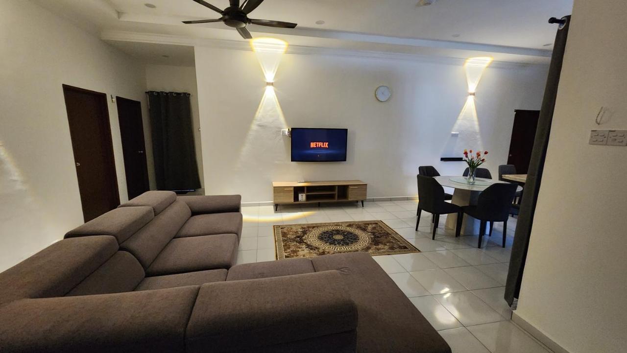 Fatima Villa Sitiawan